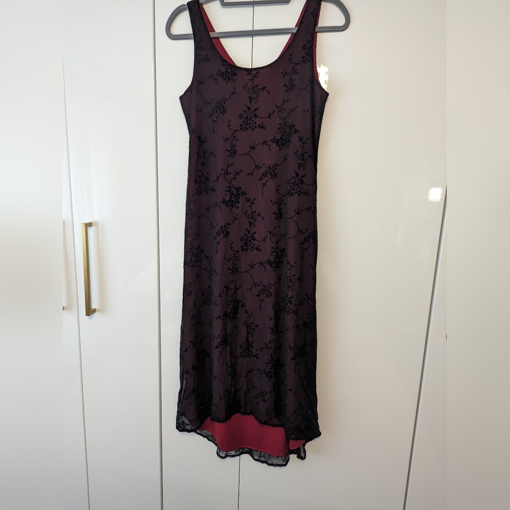 Reitmans Black Floral Accent Dress with Red Lining